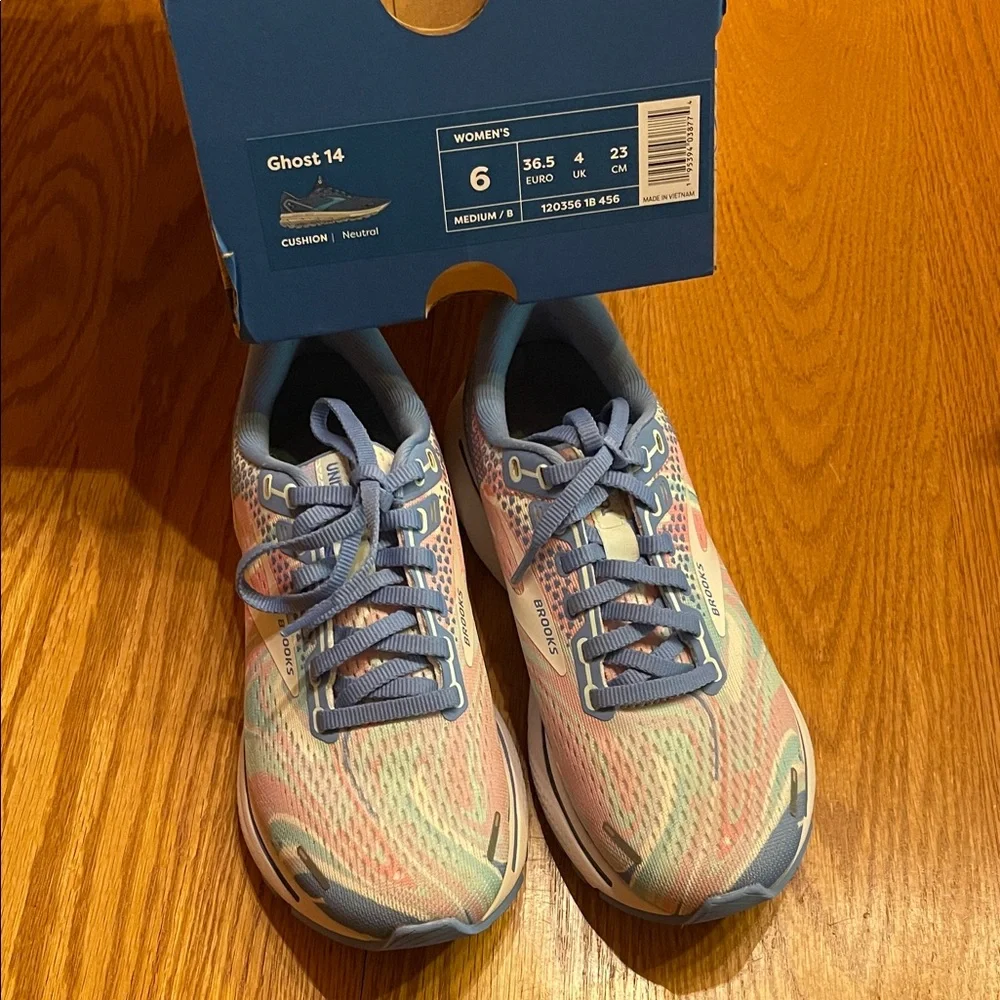 Brooks Ghost 14 Pastel Blue and Pink Neutral Running Shoes- EUC- size 6 - Picture 4 of 6